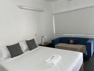 Shell Motel (Pearly Shell Motel) - Bowen - 1