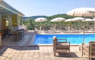 Cozy Apartment In Vieste With Wifi - 3