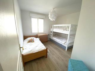 Appartement au calme avec WIFI, balcon, parking au centre de Perros-Guirec, à 500m des commerces - FR-1-368-420 - 2