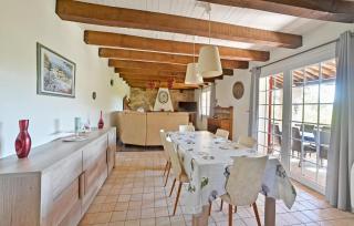 Cozy Home In Saint-Jean-De-Maruéjol - Avejan - 7