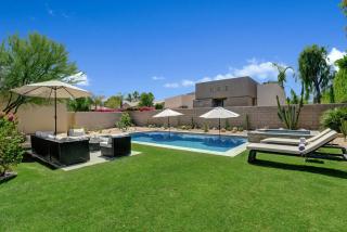 Big Yard REAL Grass Open Floor Plan Total Privacy - 4