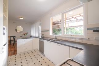 Doncaster East Garden 2br House Parking - 6