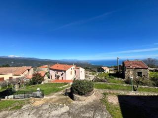 Maison de village vue mer et montagne - Sari Solenzara - 0