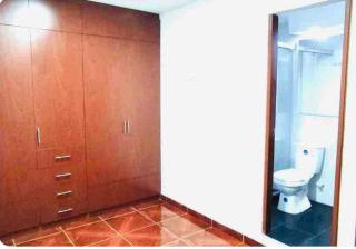 Pleasant Top Level Apartment Close to Shops - Bogota - 7