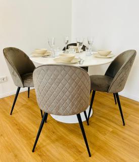 KorniApartment Zentrum 2 Schlafzimmer Stellplatz - 7