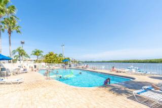 201 Little Harbor Inn - 9