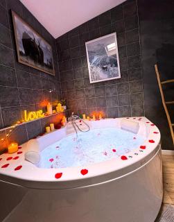 Le chalet romantique, SPA, Écran cinéma, Lit king size, day use, 10 min centre - Amiens - 7