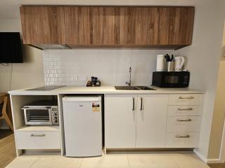 Queenstown Studio - 5mins to Airport - AirCond - Free Wifi - Walk to Centre - Queenstown - 4