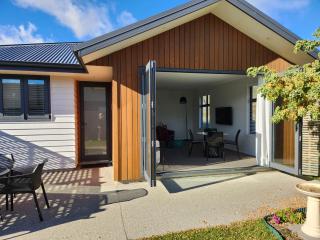 Equestrian View - Gorgeous Cozy Bungalow Shotover - Queenstown - 1