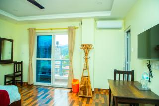 Hotel Pokhara Suites - Pokhara - 9