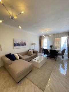 Two bedroom hotel apartment - 8