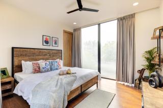 The Hanging Villa - A Luxury Pool Villa in Jaipur - 1