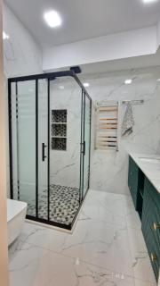 Sea Breeze, Luxury Apartments - Bakoe - 4