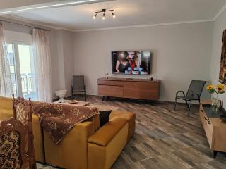 VICTORIA HOUSE - 2