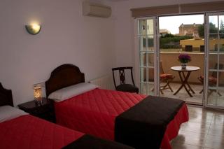 Welcome home. Willkommen. Bienvenidos - 1