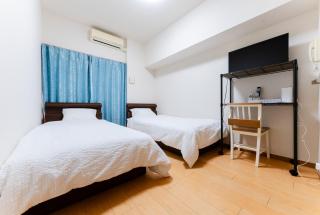 Shin-Okubo Sta・1 min walk/　Shinjuku sta 2min/　Switch - 1