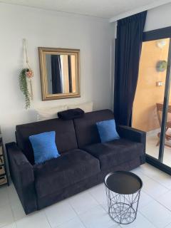 Bord de mer, terrasse, tout à pieds - 4