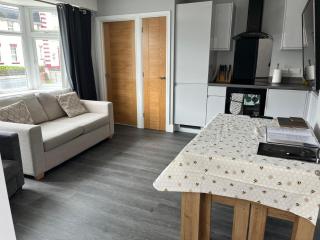 1 bedroom ground floor apartment - 3