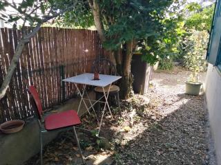 La Maisonnette climatisée du"Jardin Caché" - 1