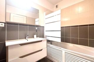 Vittoria - chambre climatisée, vue mer, proche des impôts - Saint-Denis - 3