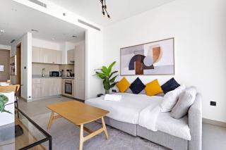 FIRST CLASS 1BR Sophisticated City Living - Dubai - 2
