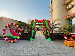 Hotel Kavya Inn - 5