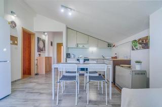 Fazana local family apartment - Fažana - 9