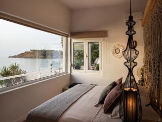 Dazzling Crete Villa 3 Bedrooms Villa Saffron Sunset Beachfront Villa With Jacuzzi Brilliant Sea Views Chania - Kato Daratso - 4