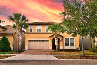 Villa with HEATED pool & FREE Waterpark near Disney Slps 21 - Kissimmee - 0
