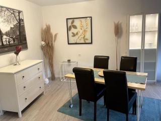 Schöne Ferienwohnung in Oldenburg Eversten 70m2, zwei Räume, bis zu 4 Personen - Oldemburgo - 8
