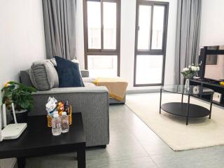 Near Royal Opera, Parking, Hiking trail - Mascate - 5