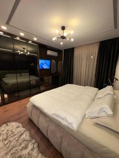 Luxury apartment with a wonderful lake view - 8
