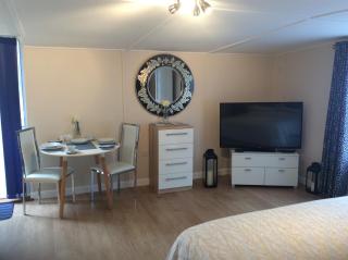 Old Ningwood Station Bed & Breakfast, Ningwood, Isle of Wight PO41 0TG - 8