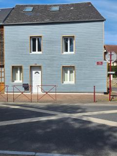 Maison typique de village Côte fleurie sur 2 étages proche honfleur - Équemauville - 1
