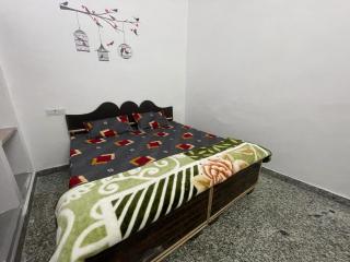 Rukmani Rooms - 6