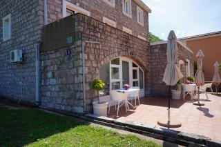 Apartments Pavlovic - Petrovac na Moru - 1