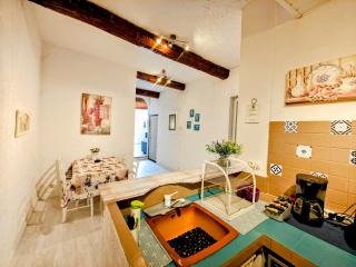 St Joseph · Great holiday flat - old town for 4 - Nice - 4