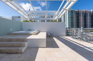 Chasing Waves Stunning Penthouse, Near Ocean Drive - Miami Beach - 6