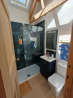 Luxury countryside retreat with hot tub - 6