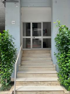 Piazza center studio - 1