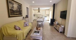 Neo Chorio Town House - 0