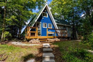 A-frame Cottage Lakeside, Charleston lake - - 8
