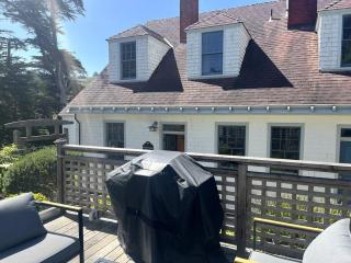 Surfmen's Cottage - Historic Coast Guard property - Point Arena - 2
