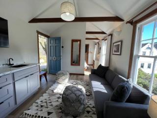Boathouse Cottage (Historic Coast Guard property) - Point Arena - 8