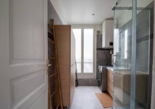 Heart of Paris Haussman apartment quiet & balcony - 5