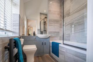 North Horsham House - 4