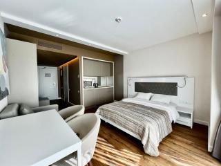 Sunshine Apartments - 3