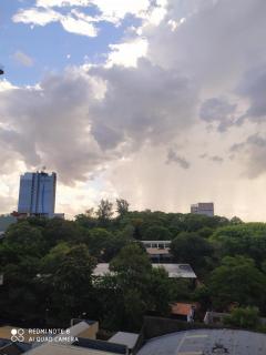 Amplio apartamento a pasos de los principales centros de compras - Ciudad del Este - 2