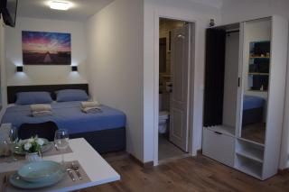 Studio Apartment FortyOne - 4