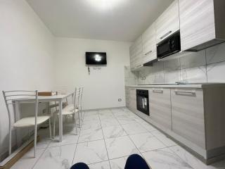 Montenero Suite - Milan - 9